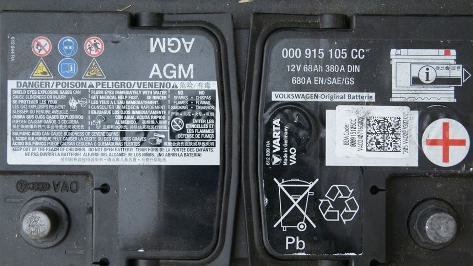 Batterie installée dans Audi Q3 8U 2.0 TFSI Quattro 2012